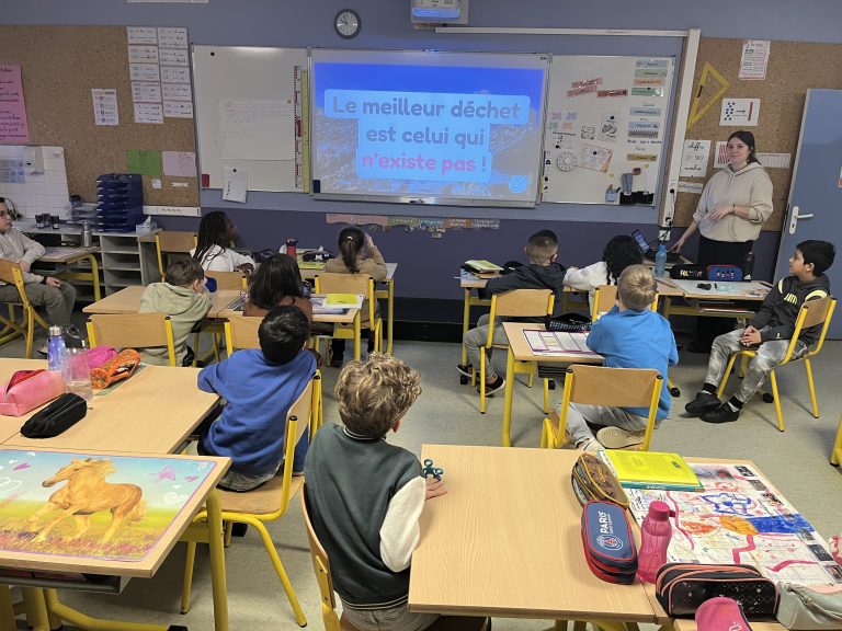 Intervention sur les déchets en CE2-CM1